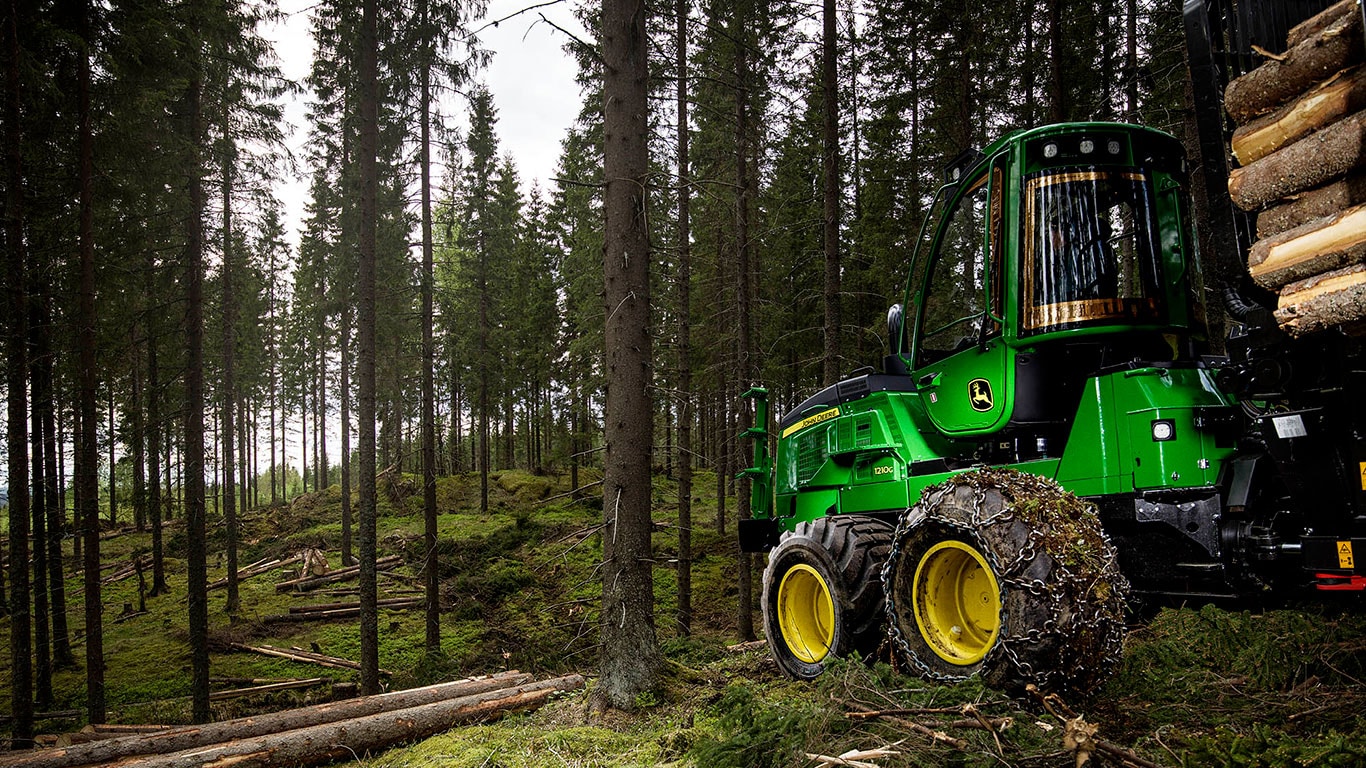 Forwarder na floresta