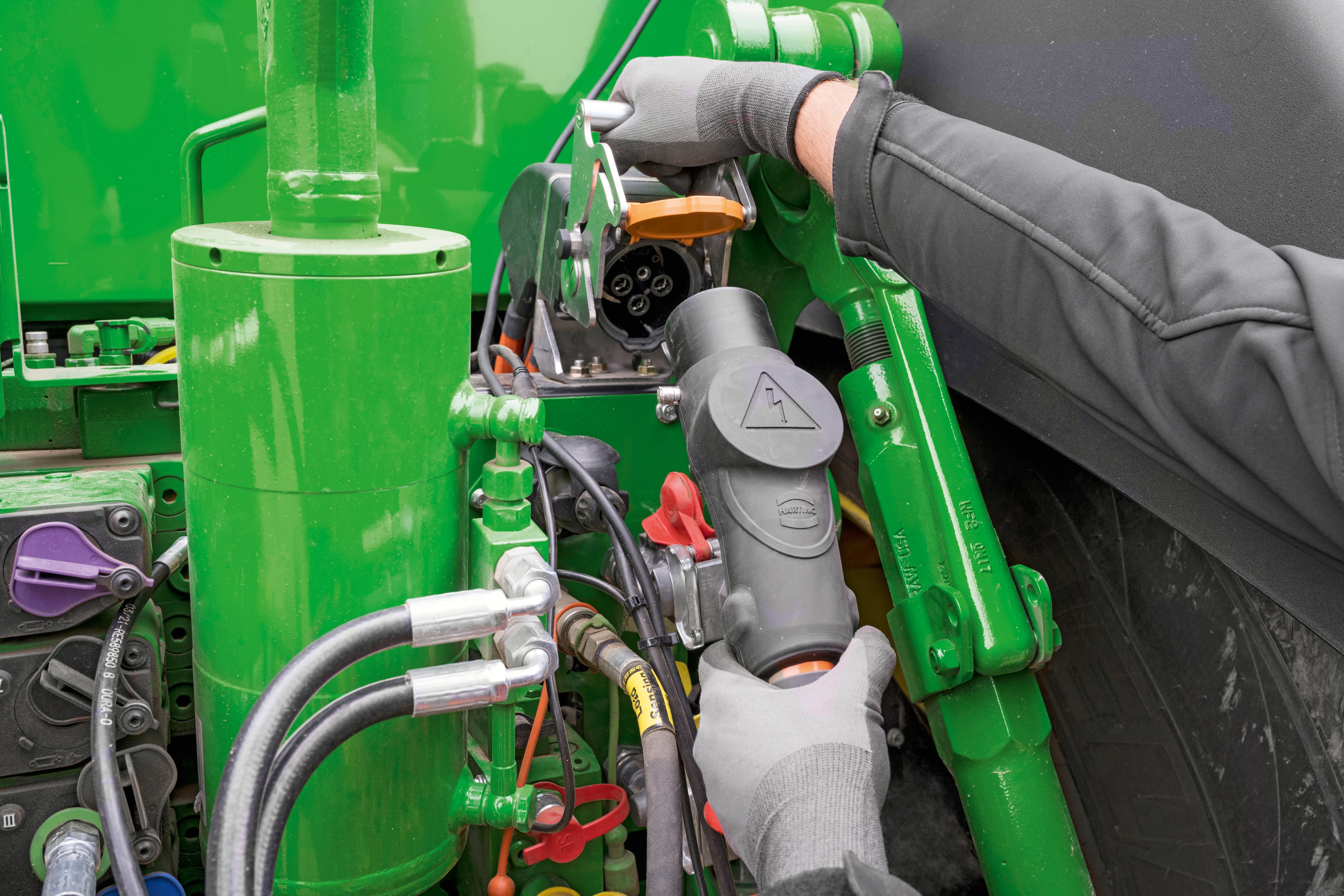 8R 410 da John Deere agora disponível com eAutoPowr