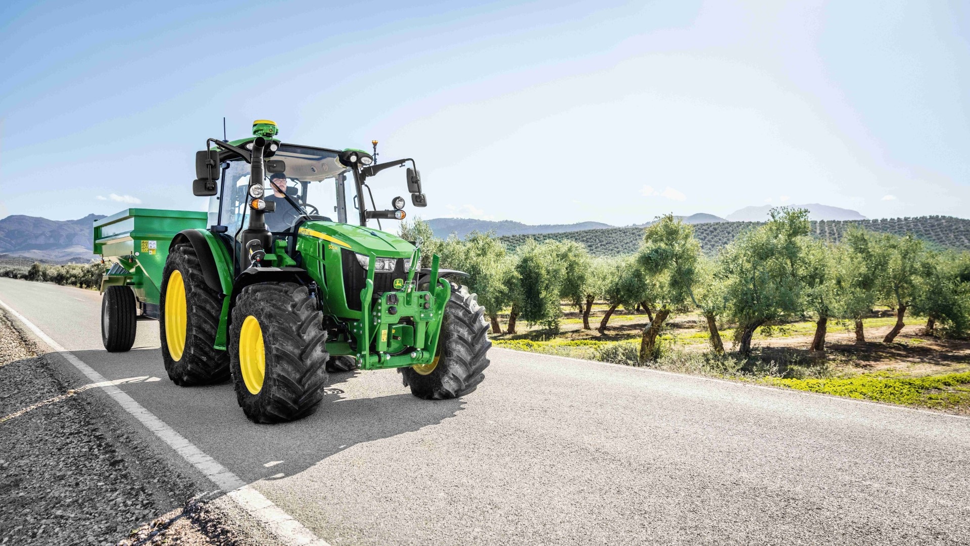 A John Deere apresenta o novo trator 5M