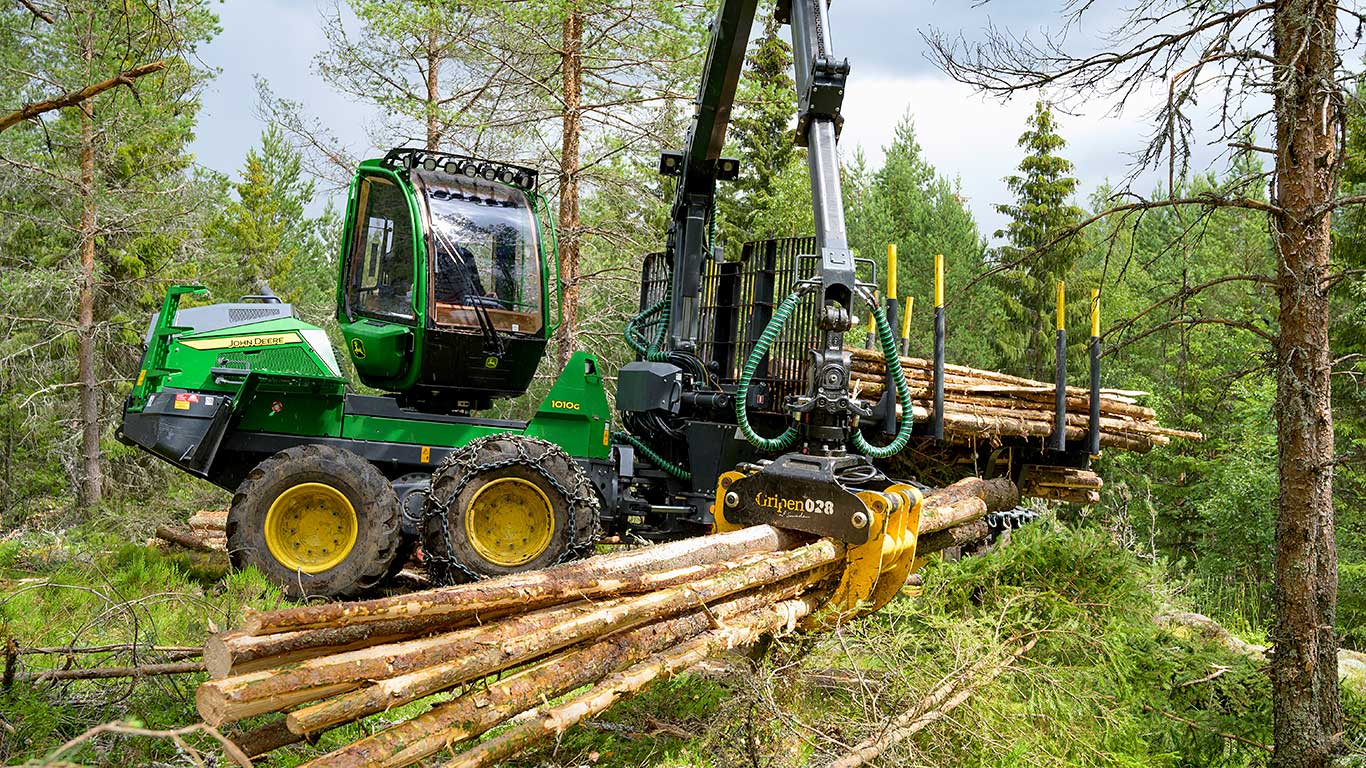 John Deere 1010G a trabalhar