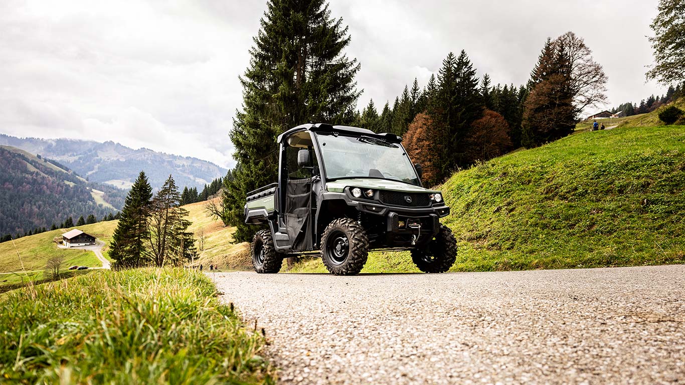 Veículos utilitários Gator XUV865M, prontos para a estrada