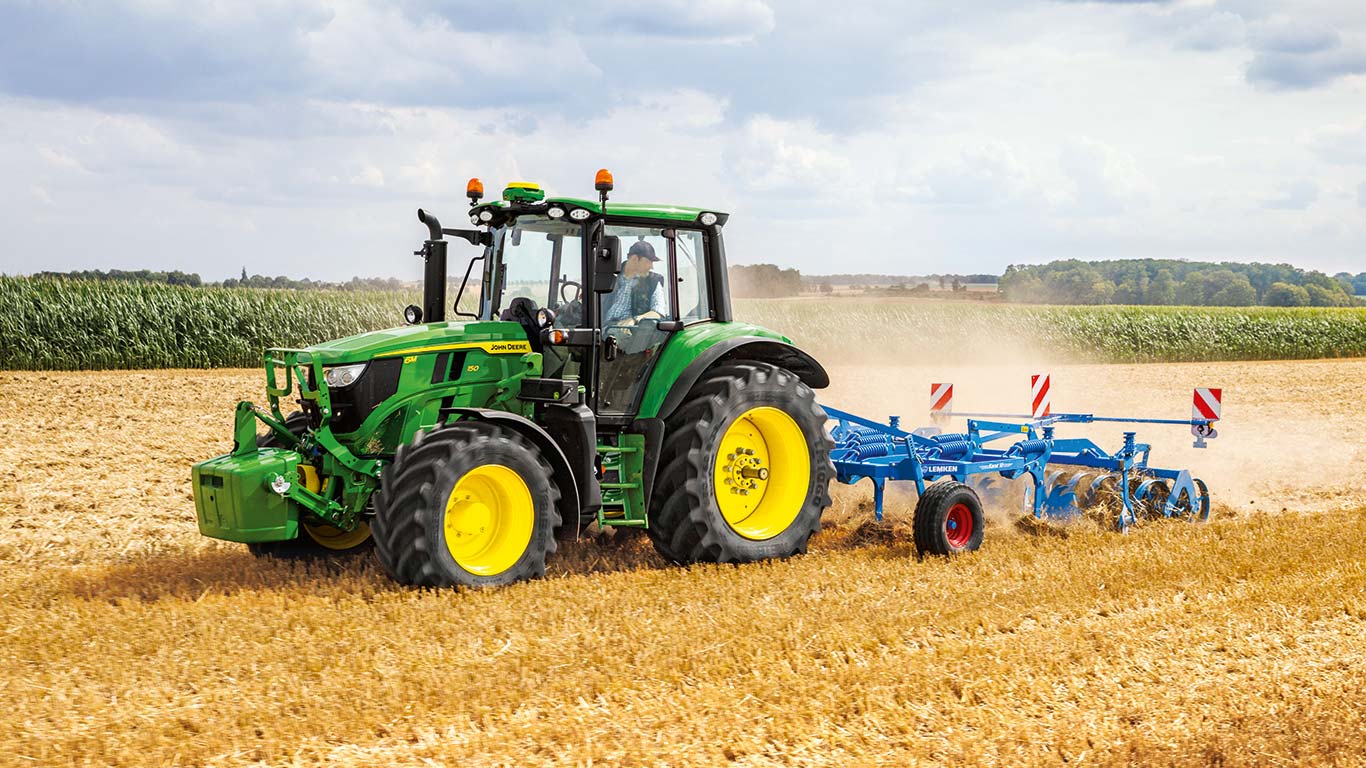 Trator 6M de 4 cilindros